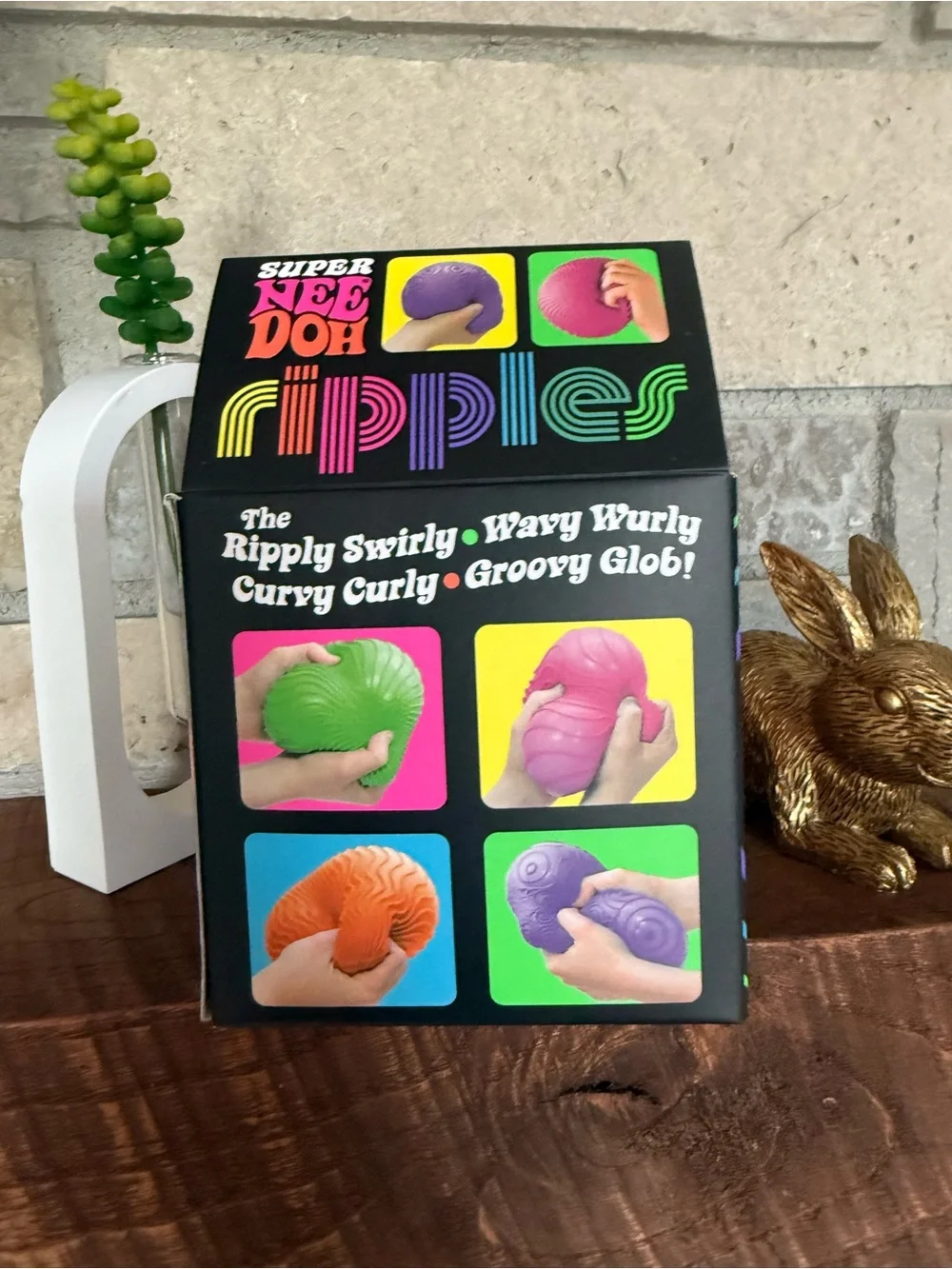 Super NeeDoh Ripples Sensory Stress Ball - Pink